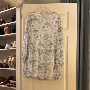En Saison White and Blue Floral Long Sleeve Dress